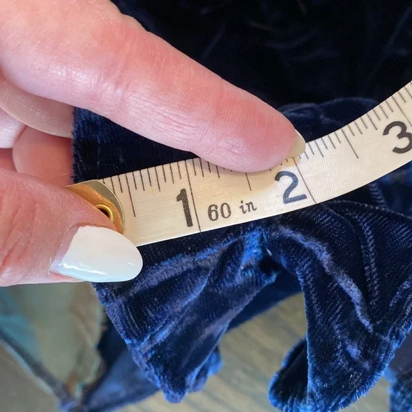 BB/Collections Velvet Metallic Romper 8 Ruffle Vintage EUC - Picture 4 of 10